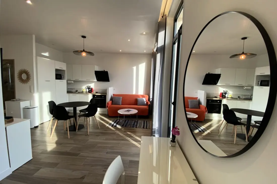 06cj : Bel Appartement Au Coeur De Cannes