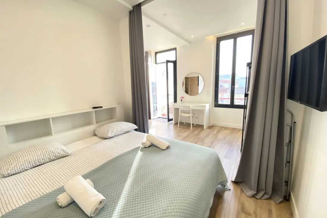 06cj : Bel Appartement Au Coeur De Cannes