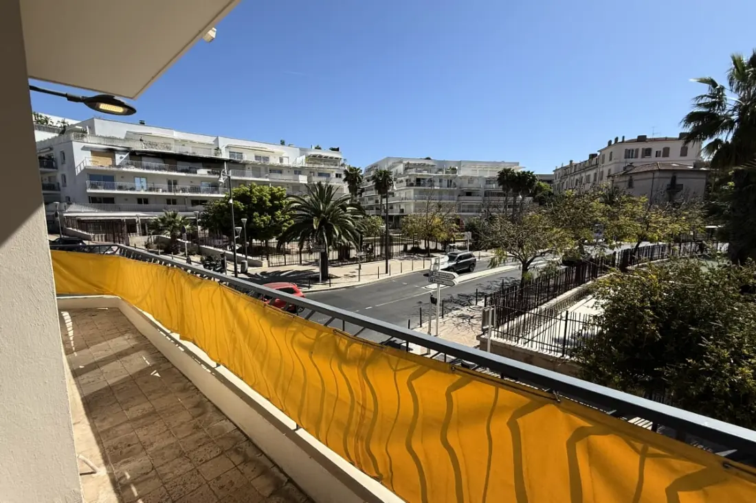 Cannes Centre – Grand 3 Chambres Avec Terrasse