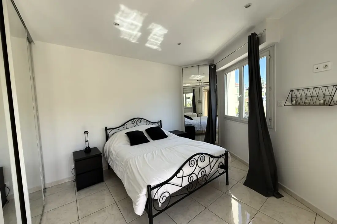 Cannes Centre – Grand 3 Chambres Avec Terrasse