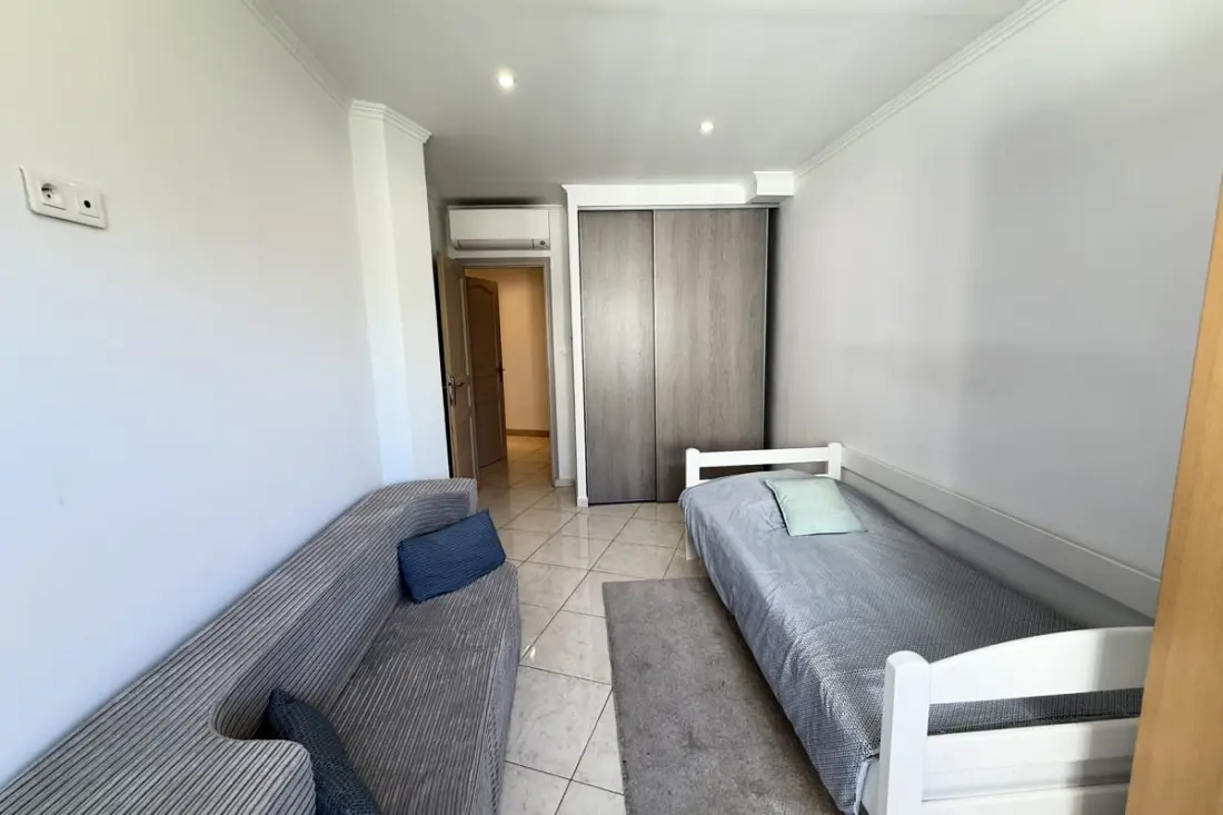 Cannes Centre – Grand 3 Chambres Avec Terrasse