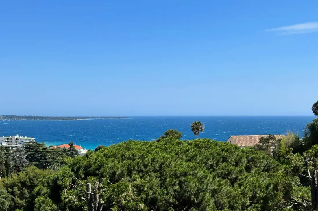 Appartement Avec Vue Exceptionnelle Sur La Mer