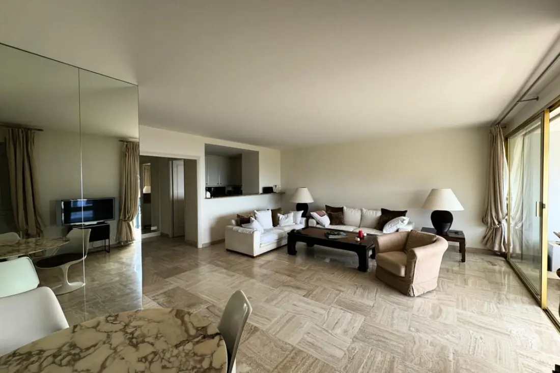 Appartement Avec Vue Exceptionnelle Sur La Mer