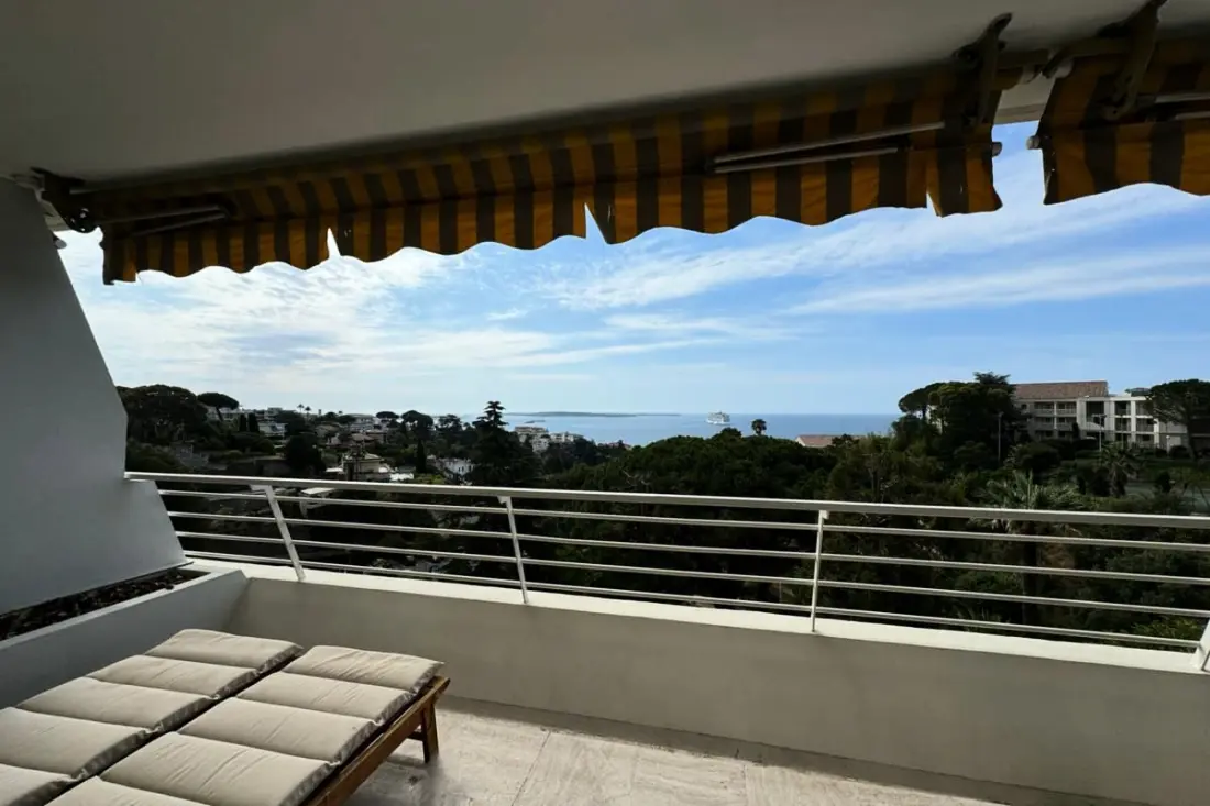 Appartement Avec Vue Exceptionnelle Sur La Mer