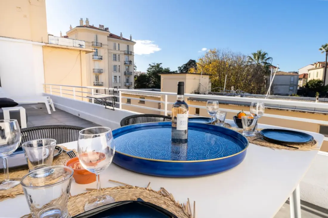 06az - Appartement Avec Terrasse 10min Du Palais