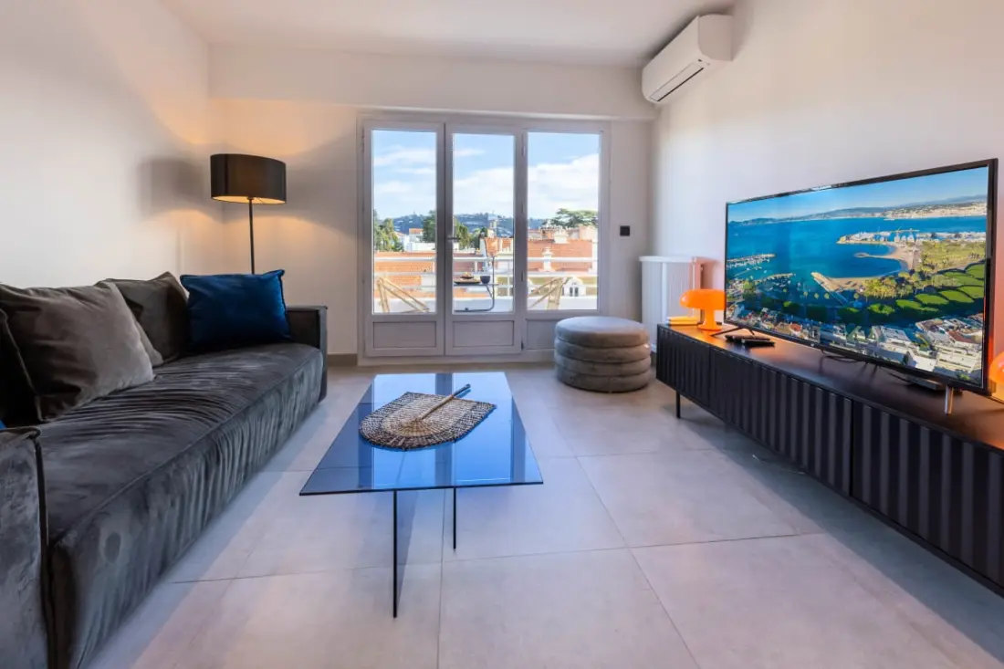 06az - Appartement Avec Terrasse 10min Du Palais