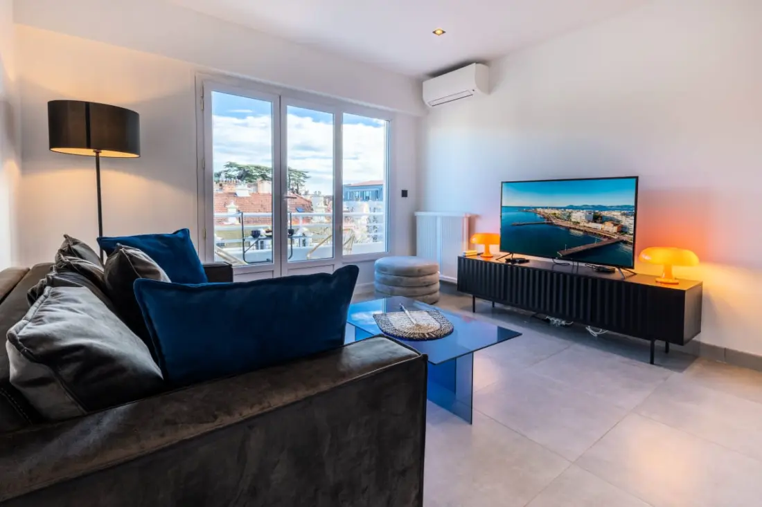 06az - Appartement Avec Terrasse 10min Du Palais