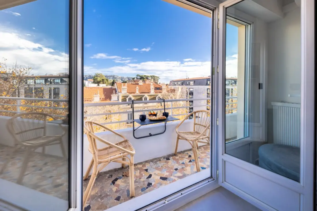 06az - Appartement Avec Terrasse 10min Du Palais