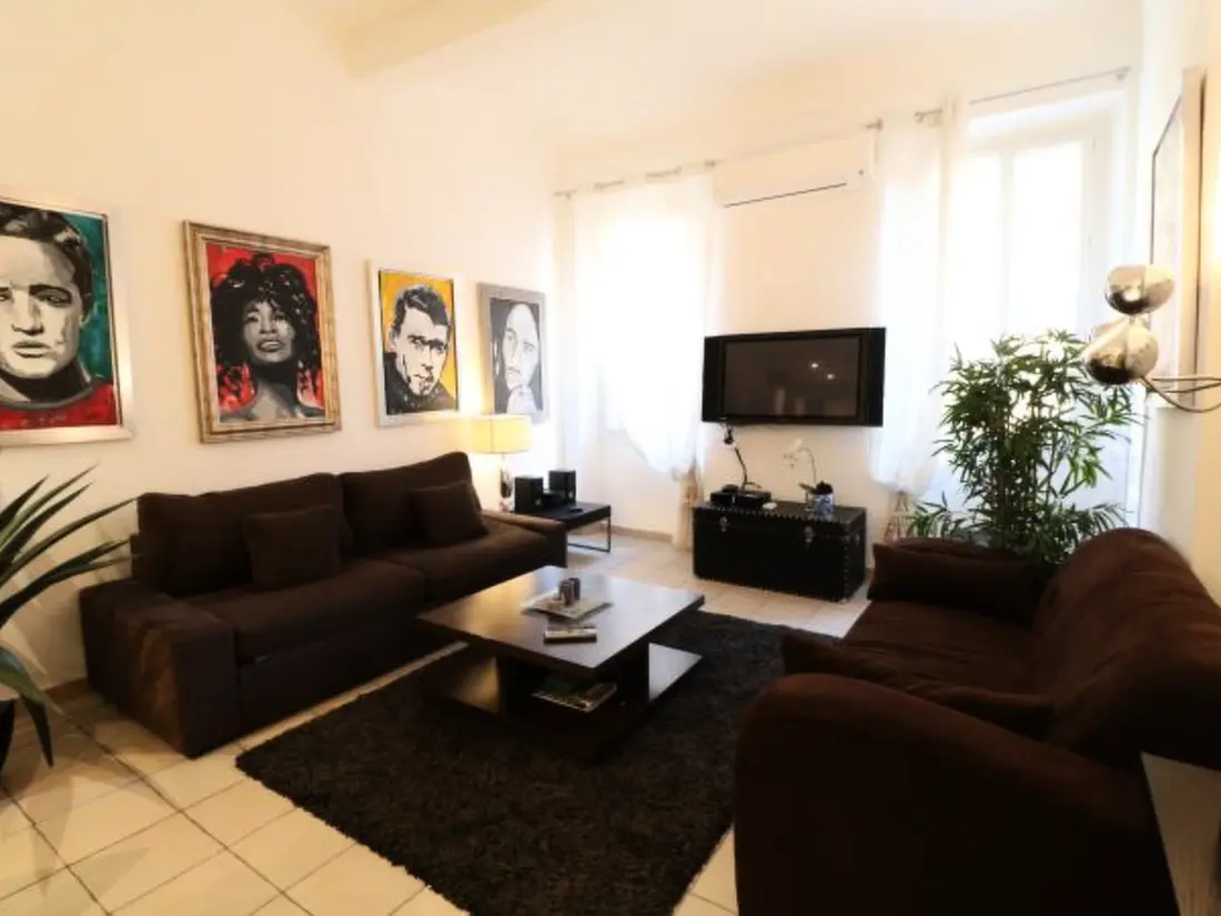 Résidence 1 bedroom, 2 mins from the Palais. Joffre 263