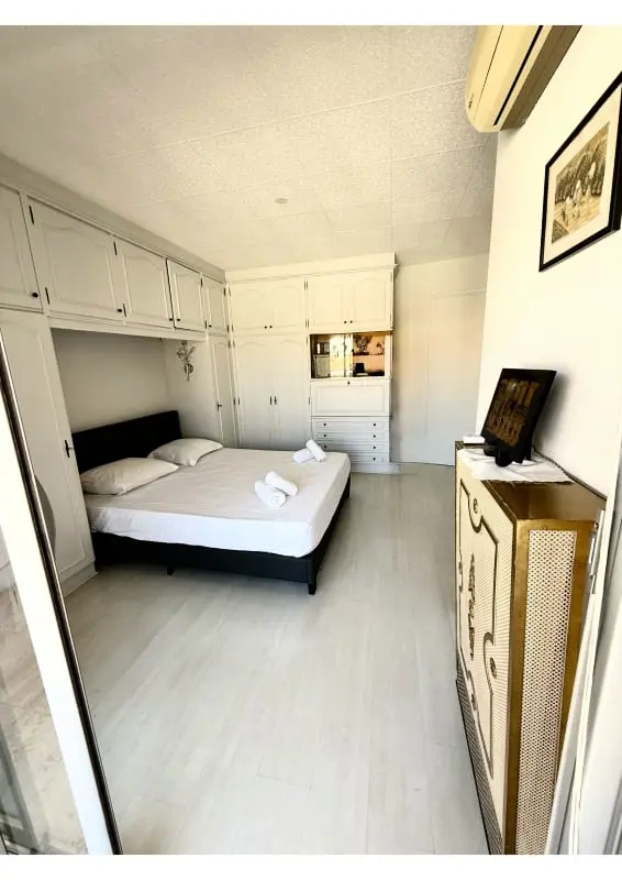 Résidence 🌟 Spacieux T3 Avec Terrasse – Cannes Centre, à Deux Pas De La Croisette 🌴