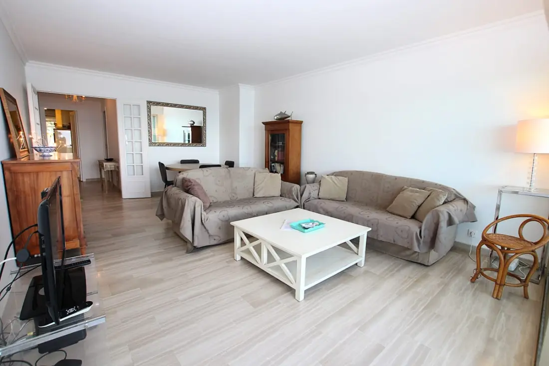 Résidence 2 Chambres 80 M2 Face à La Mer Dans Le Quartier Résidentiel De Palm Beach