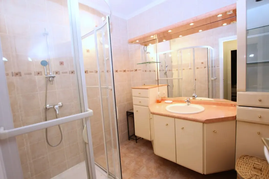 Résidence 2 Chambres 80 M2 Face à La Mer Dans Le Quartier Résidentiel De Palm Beach