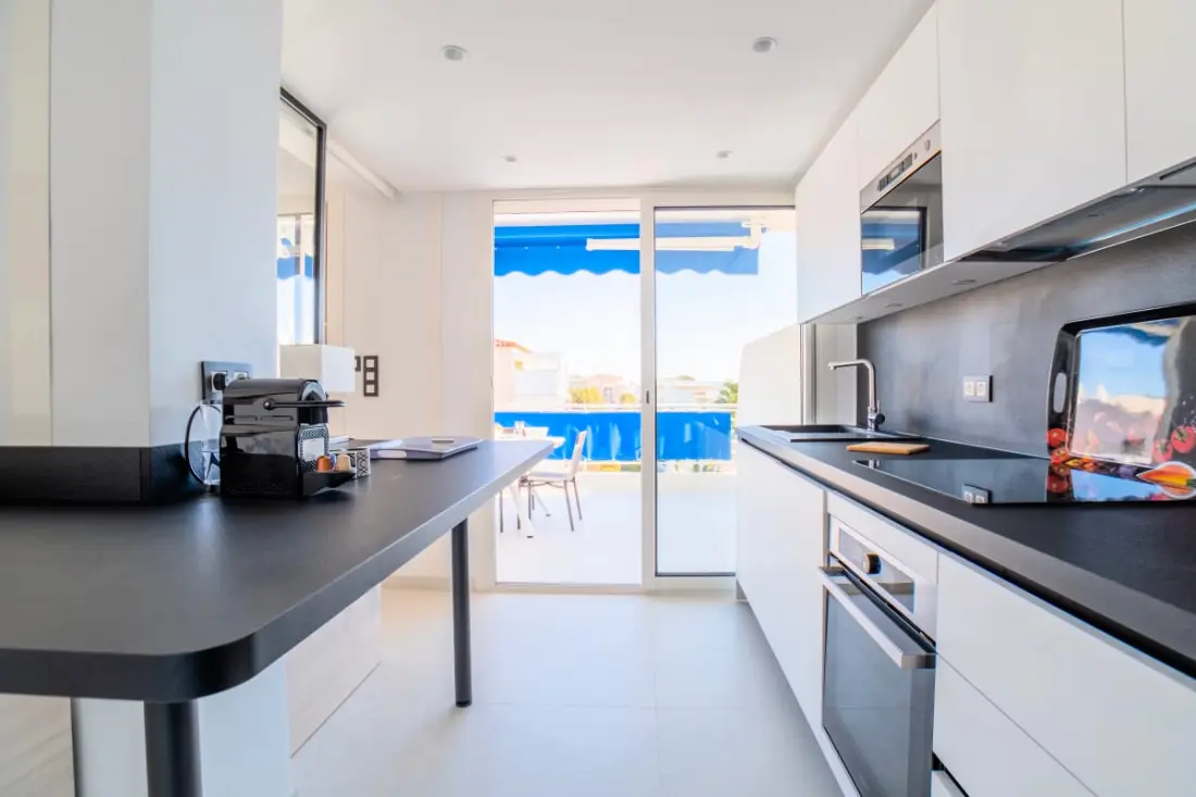 Résidence 2p Avec Terrasse Vue Mer &amp; Parking, 2min Des Plages