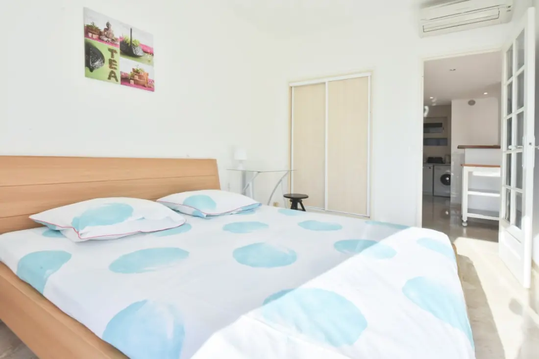 Résidence 2p Avec Terrasse, Vue Mer, Piscine Et Parking