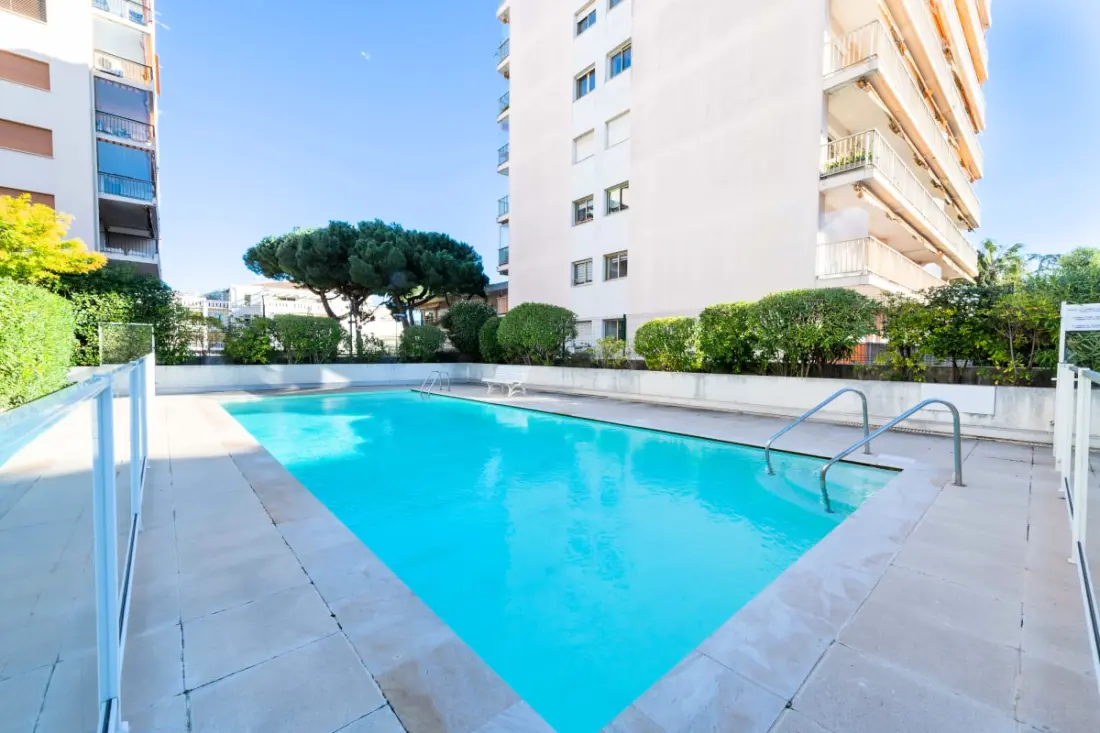 Résidence 2p Cannes Est, Résidence Avec Piscine