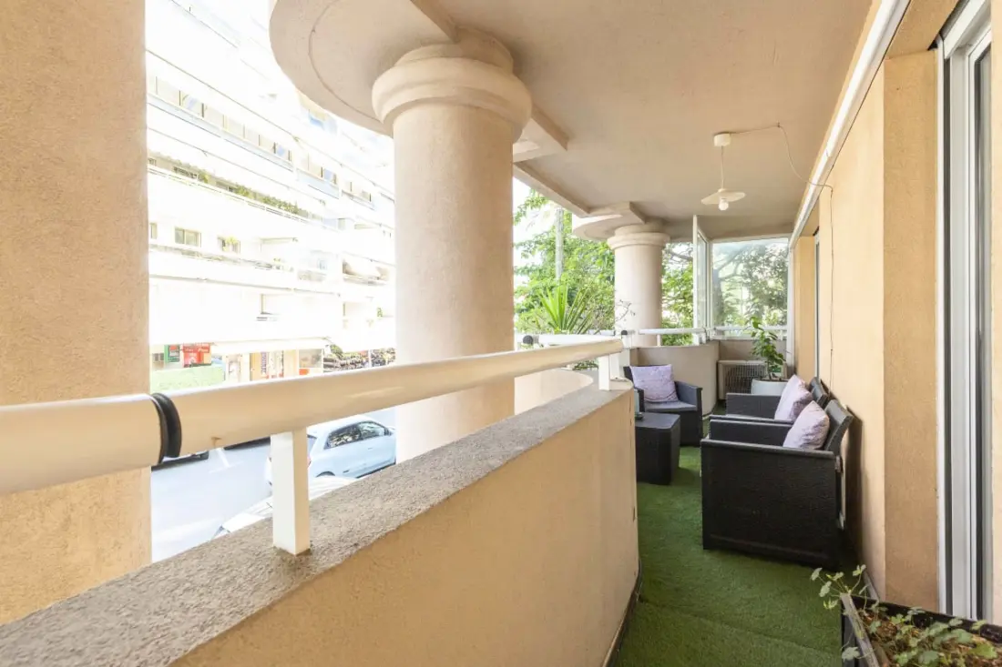 Résidence Palm Beach • 4 Pièces Avec Terrasse &amp; Parking • Plages à Pied