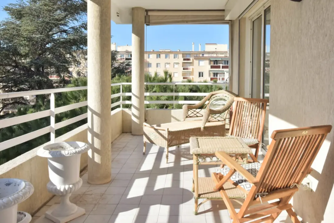 Résidence 3 Pièces En Résidence Avec Piscine Et Vue Mer
