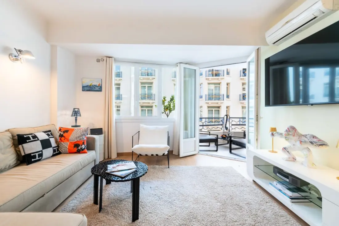 Résidence 3p Avec Terrasse Vue Mer, Face Au Martinez