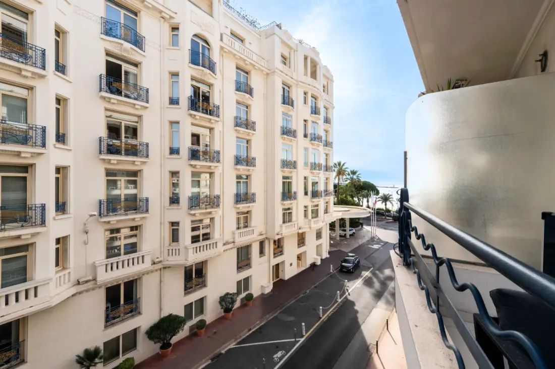 Résidence 3p Avec Terrasse Vue Mer, Face Au Martinez