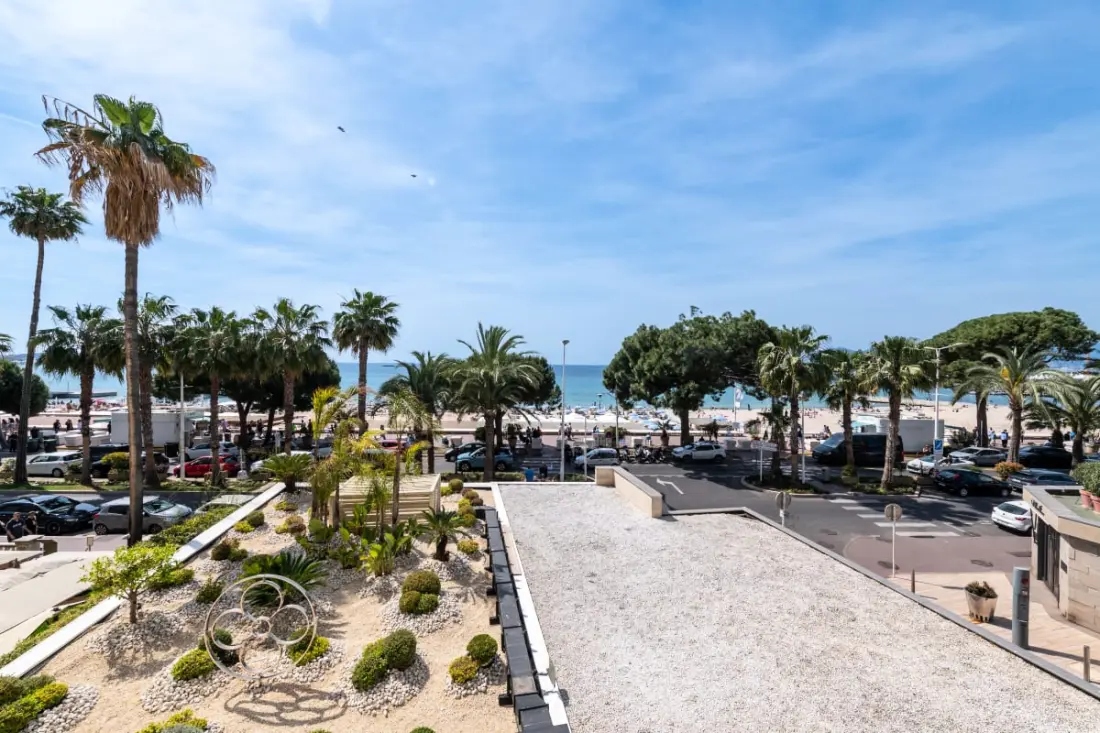 Résidence 3p Bourgeois – Vue Croisette &amp; Mer