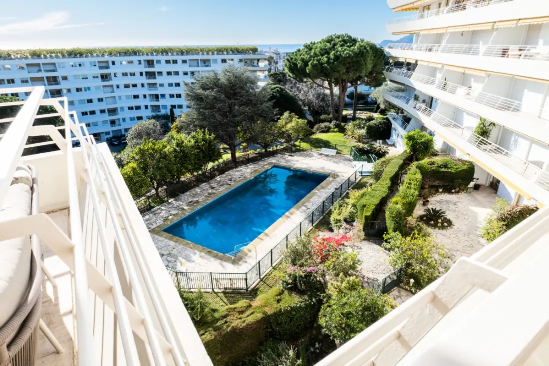 Résidence 3p Haut De Gamme En Résidence Avec Piscine !