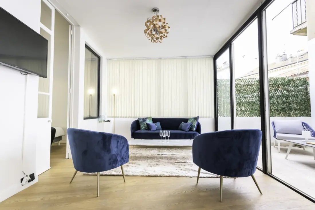 Résidence 3p Moderne Avec Terrasse En Plein Coeur De Cannes