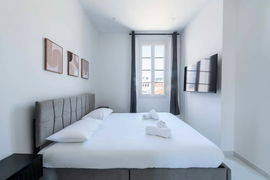 Résidence 4p – Dernier étage, Balcon Sud, Centre Cannes
