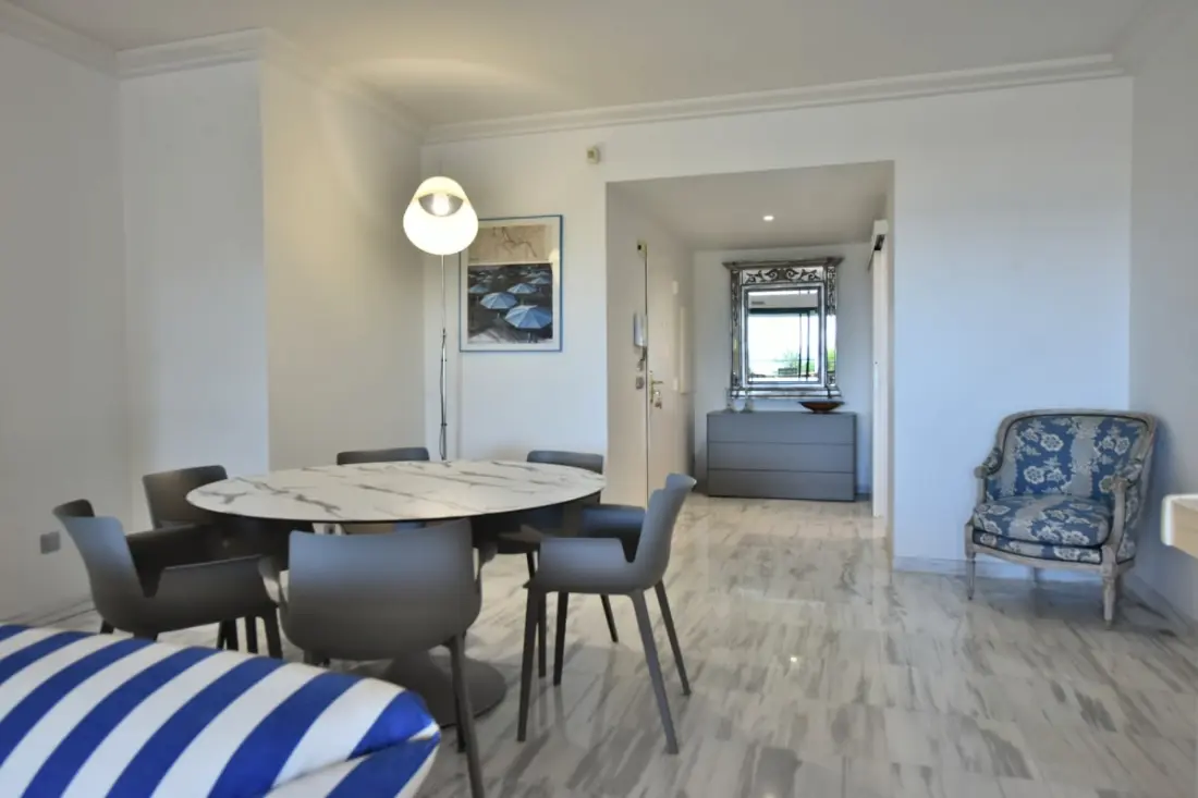 Résidence 4p Avec Grande Terrasse Et Piscine