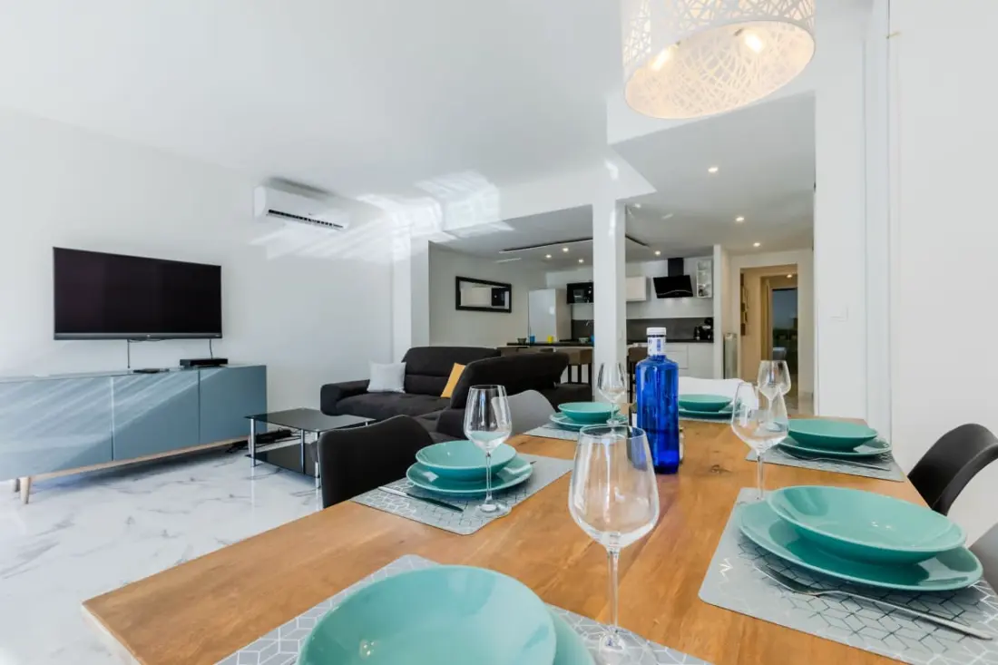Résidence 90m2 Sur La Croisette Avec Terrasse &amp; Vue Mer