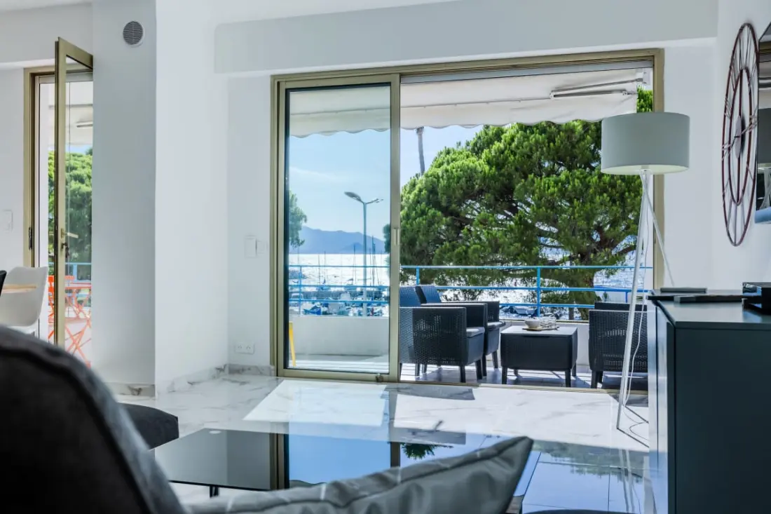 Résidence 90m2 Sur La Croisette Avec Terrasse &amp; Vue Mer