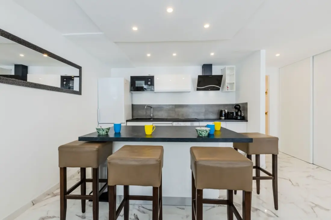 Résidence 90m2 Sur La Croisette Avec Terrasse &amp; Vue Mer