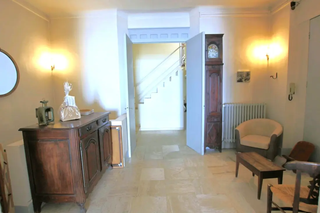 Résidence Appartement 3 Chambres 145 M2 Face à La Mer Avec Accès Privé à La Mer