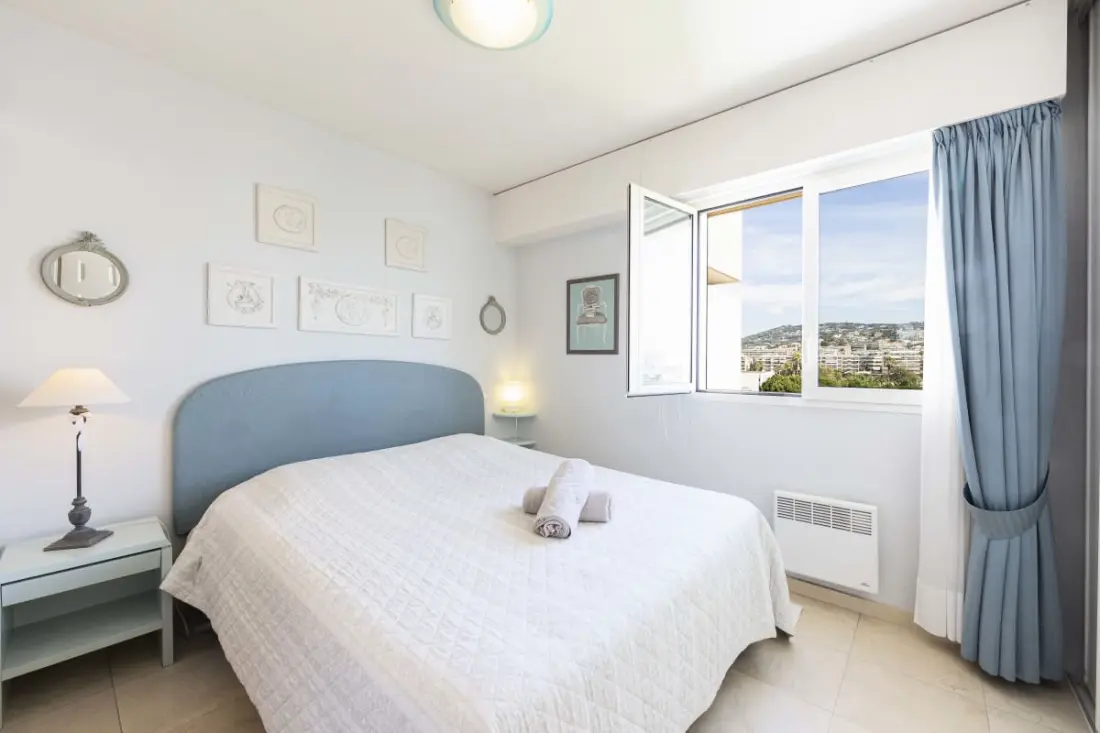 Résidence Appartement 2 Chambres / 2 Salles De Bain / Vue Dégagée