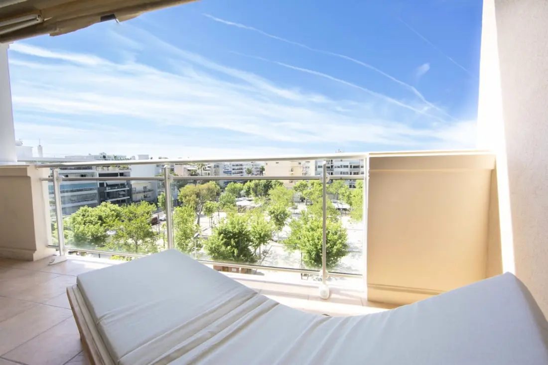 Résidence Appartement 2 Chambres / 2 Salles De Bain / Vue Dégagée