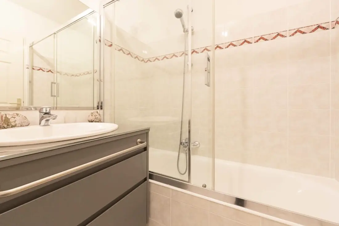 Résidence Appartement 2 Chambres / 2 Salles De Bain / Vue Dégagée