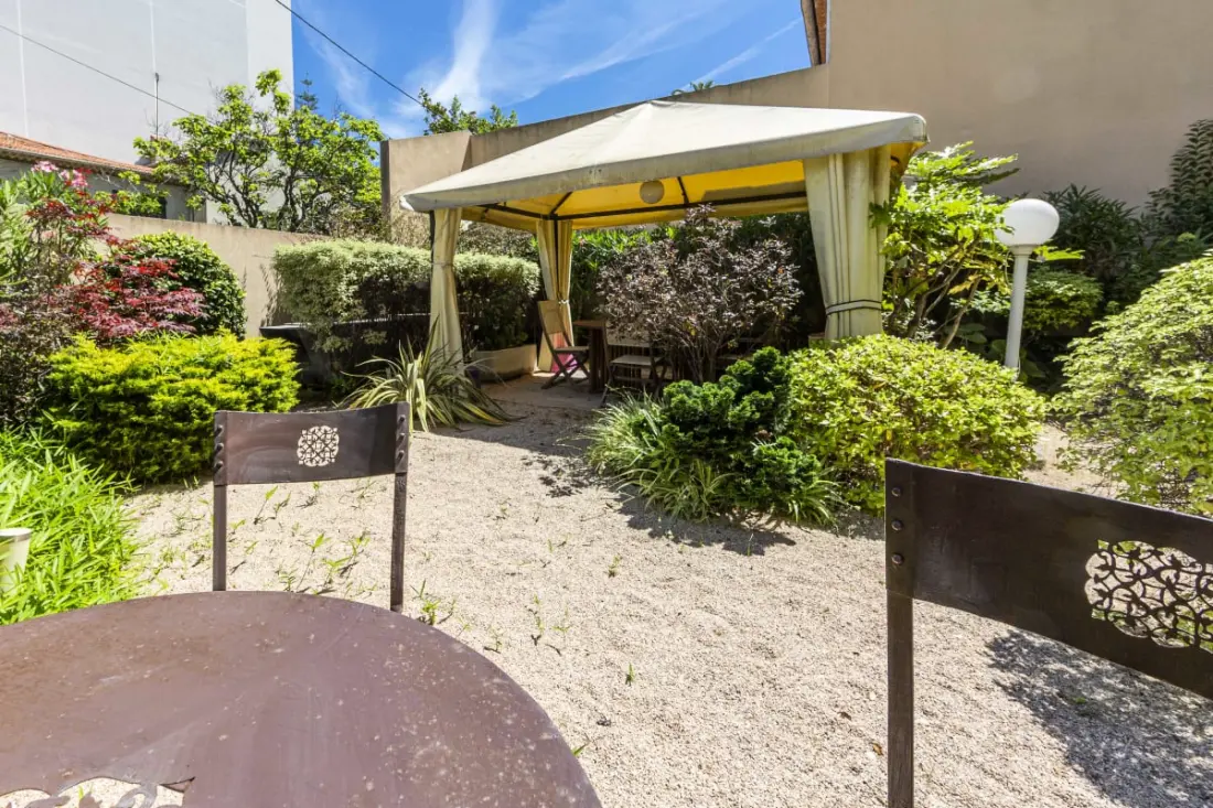 Résidence Appartement 2 Chambres / 2 Salles De Bains/double Terrasses Avec Jardin