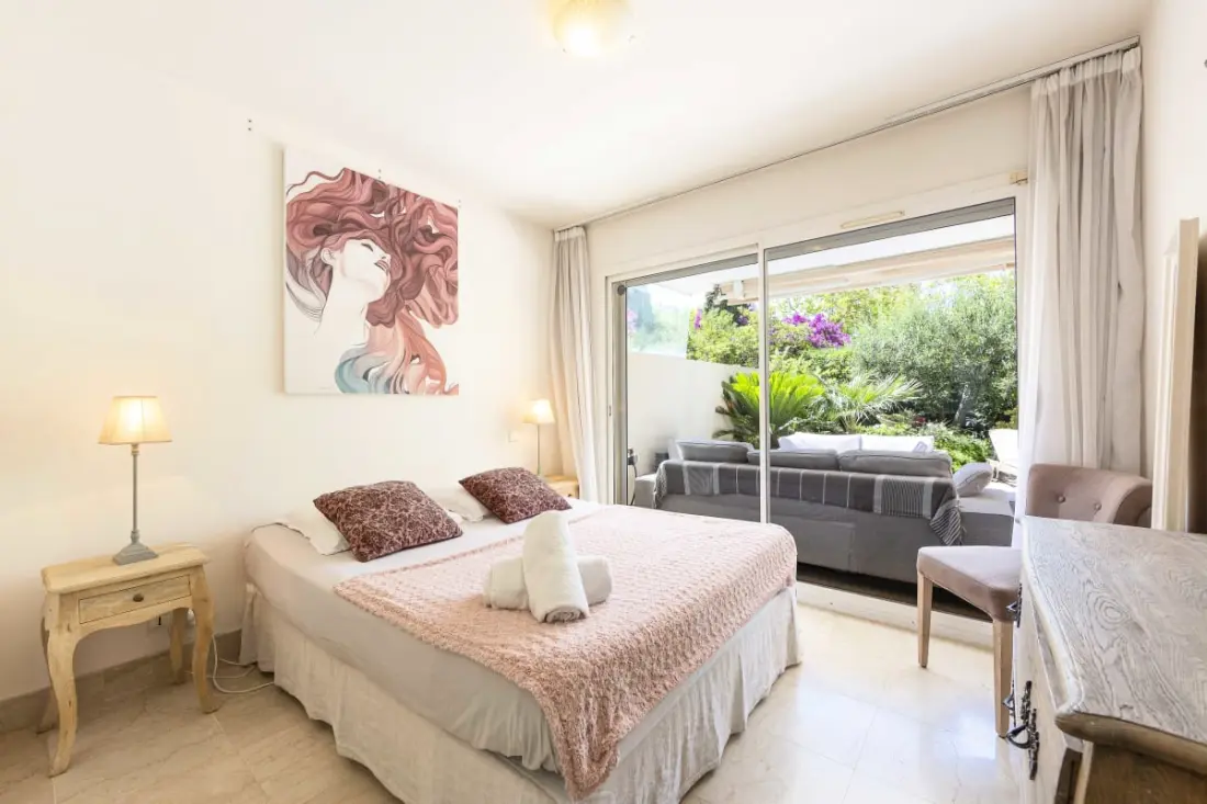 Résidence Appartement 2 Chambres / 2 Salles De Bains/double Terrasses Avec Jardin