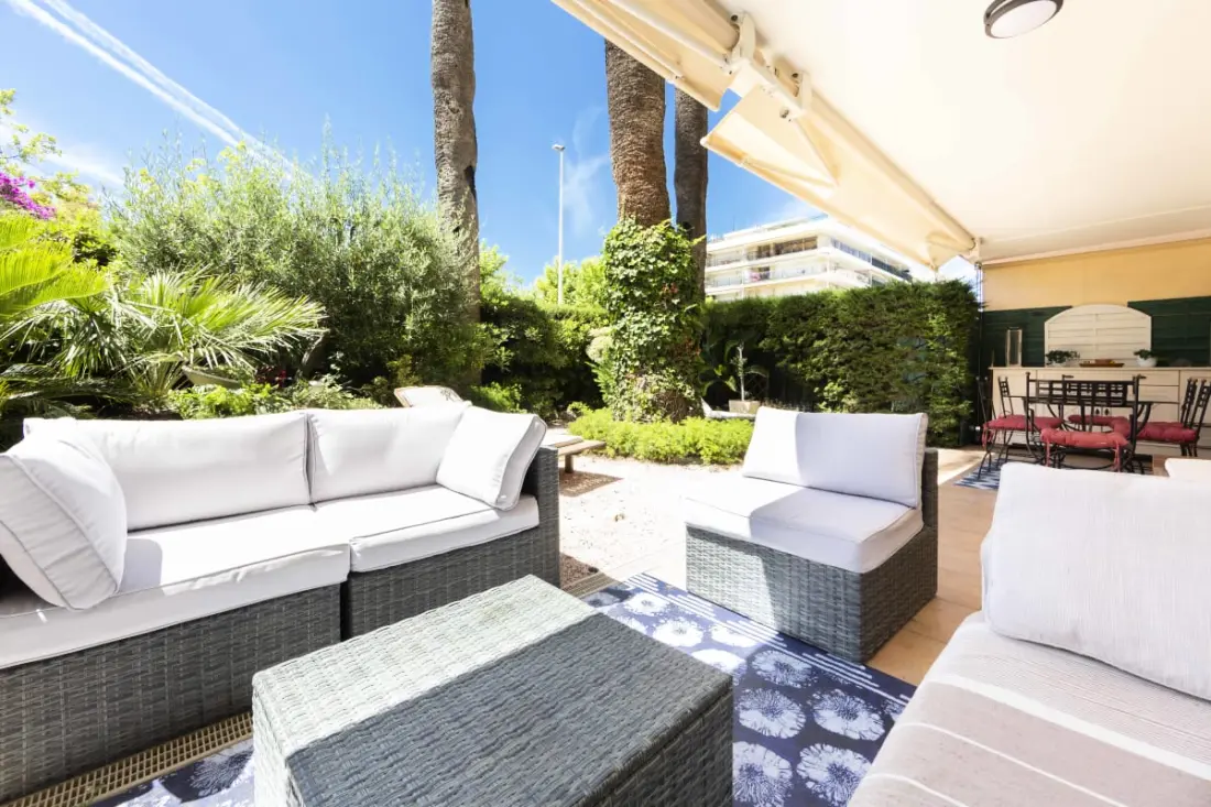 Résidence Appartement 2 Chambres / 2 Salles De Bains/double Terrasses Avec Jardin