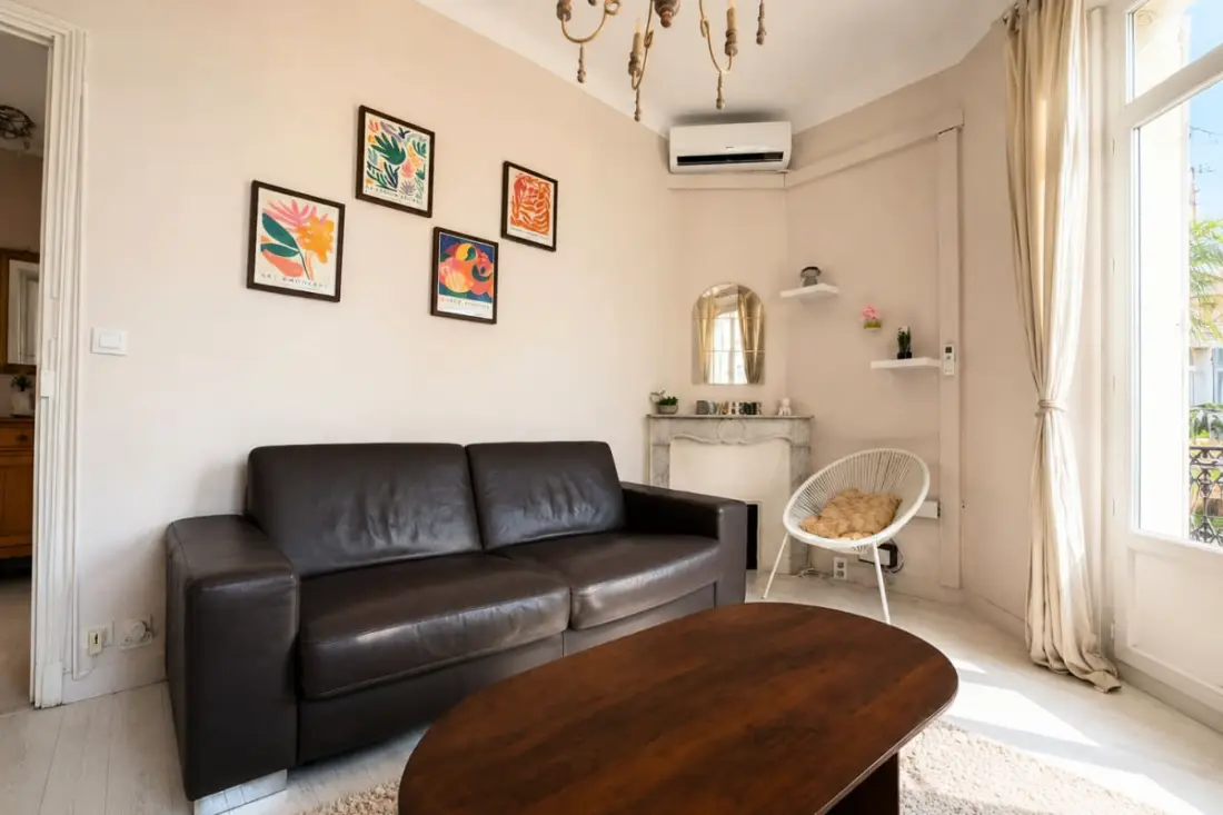 Résidence Appartement 39 M2 En Plein Centre Ville De Cannes, Climatisé