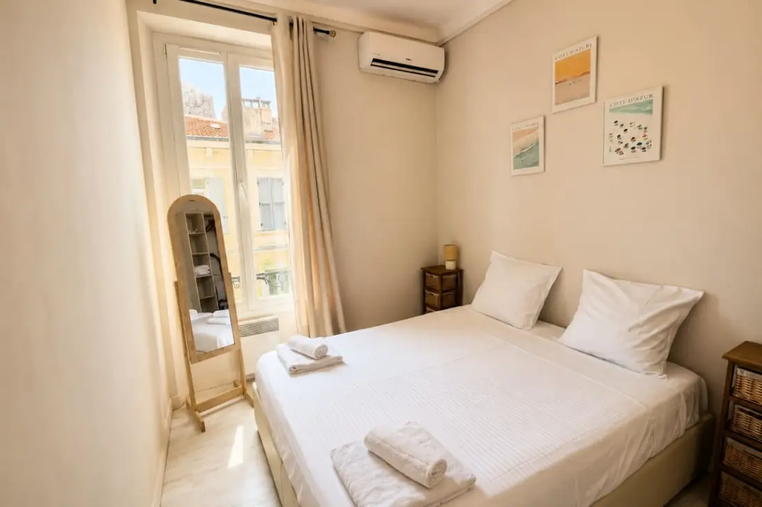 Résidence Appartement 39 M2 En Plein Centre Ville De Cannes, Climatisé