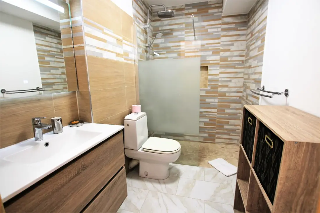 Résidence Appartement Climatisé 5 Voyageurs De 80 M2, Centre Ville Et Croisette
