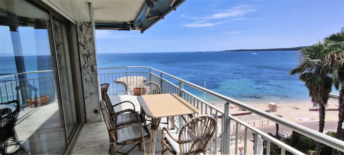 Résidence Appartement Climatisé Pour 4 Personnes Avec Vue Imprenable Sur La Mer