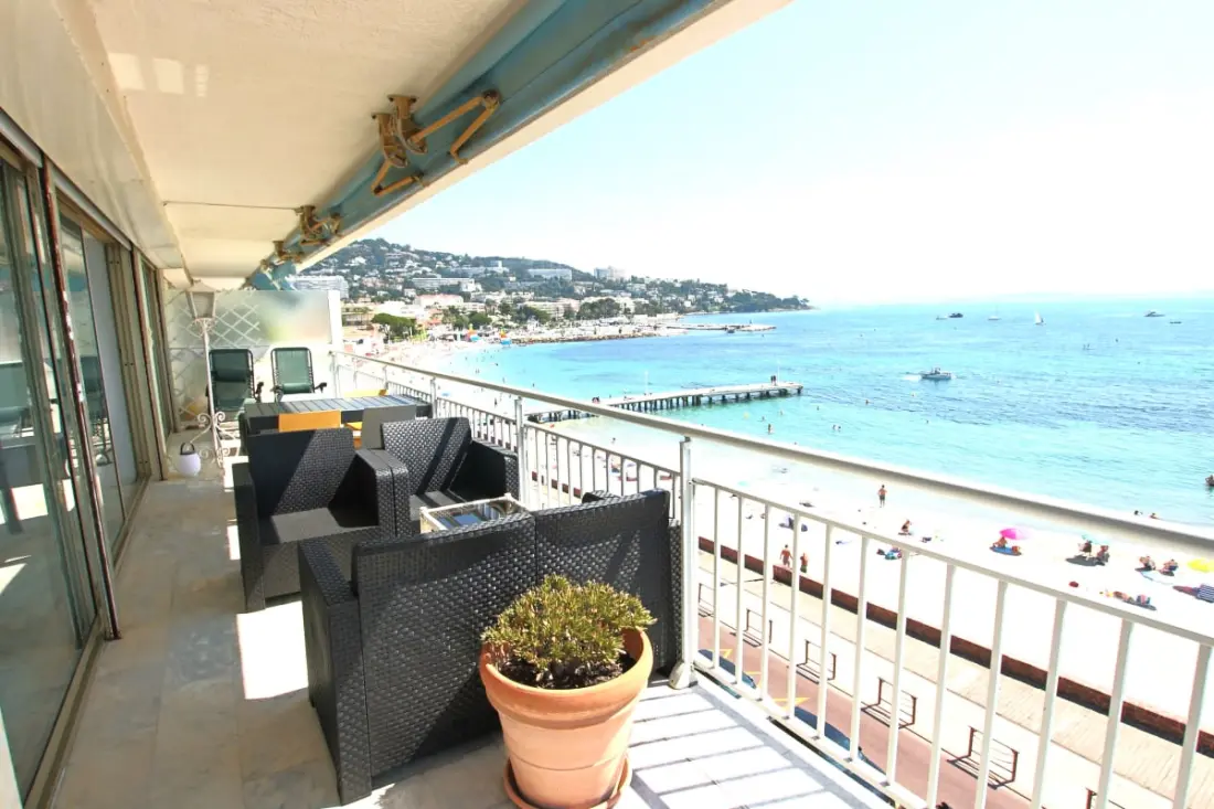 Résidence Appartement Climatisé Pour 4 Personnes Avec Vue Imprenable Sur La Mer