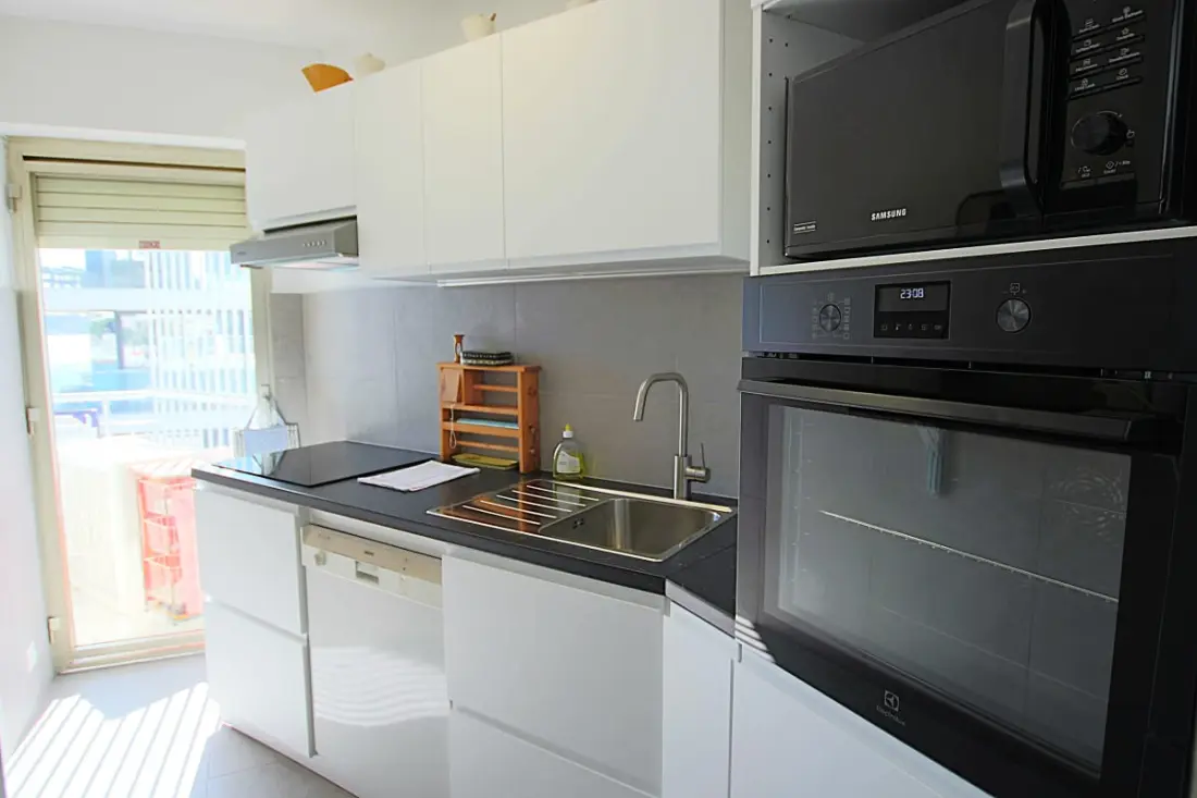 Résidence Appartement Climatisé Pour 4 Personnes Avec Vue Imprenable Sur La Mer