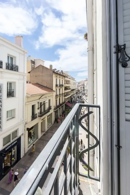 Résidence Appartement Confortable 27 M2 En Pleine Rue D'antibes Et Croisette