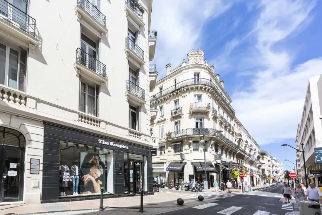Résidence Appartement Confortable 27 M2 En Pleine Rue D'antibes Et Croisette