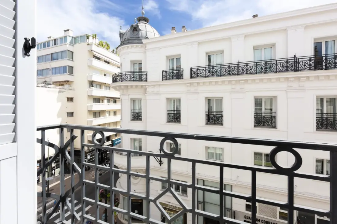 Résidence Appartement Confortable 27 M2 En Pleine Rue D'antibes Et Croisette