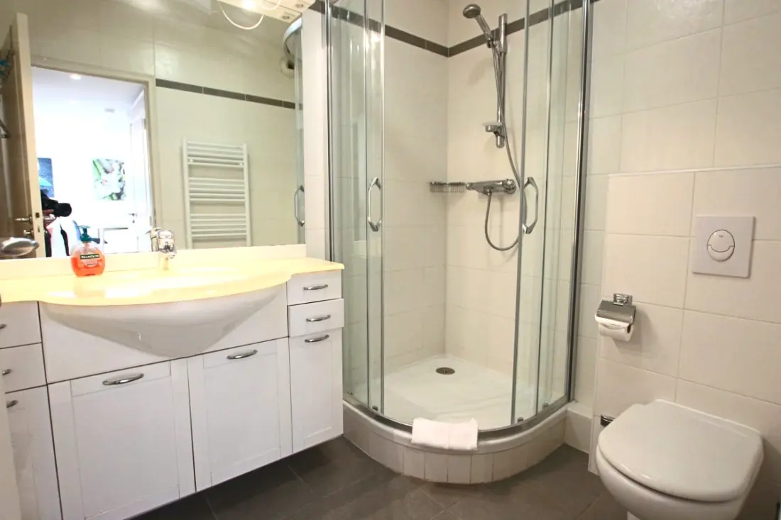 Résidence Appartement Entièrement équipé Avec Grande Terrasse / Salon D' Extérieur