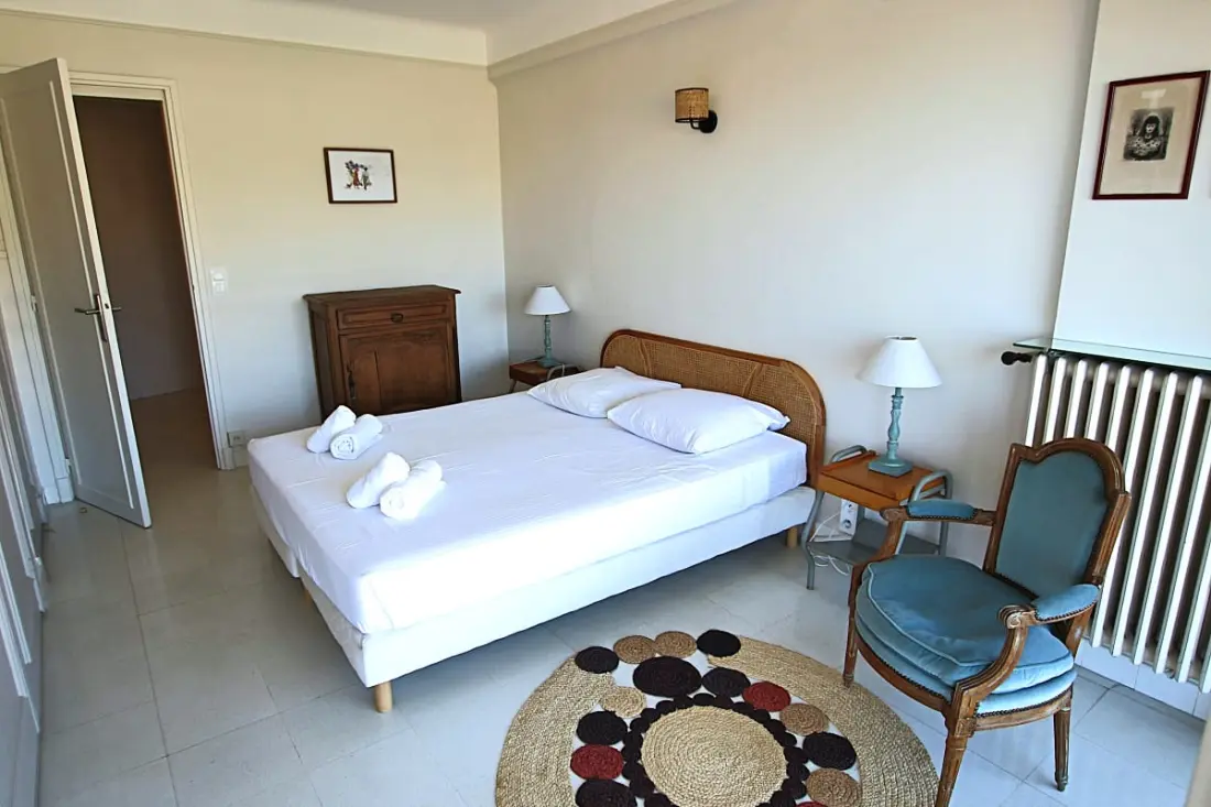 Résidence Appartement 3 Chambres Tout équipé De 105 M2 Avec Vue Mer Et Collines