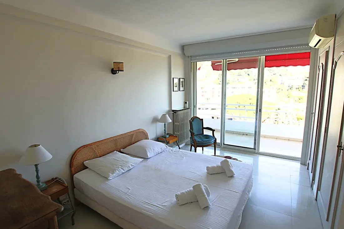 Résidence Appartement 3 Chambres Tout équipé De 105 M2 Avec Vue Mer Et Collines